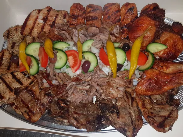 Traditionelle Gerichte auf einem Teller